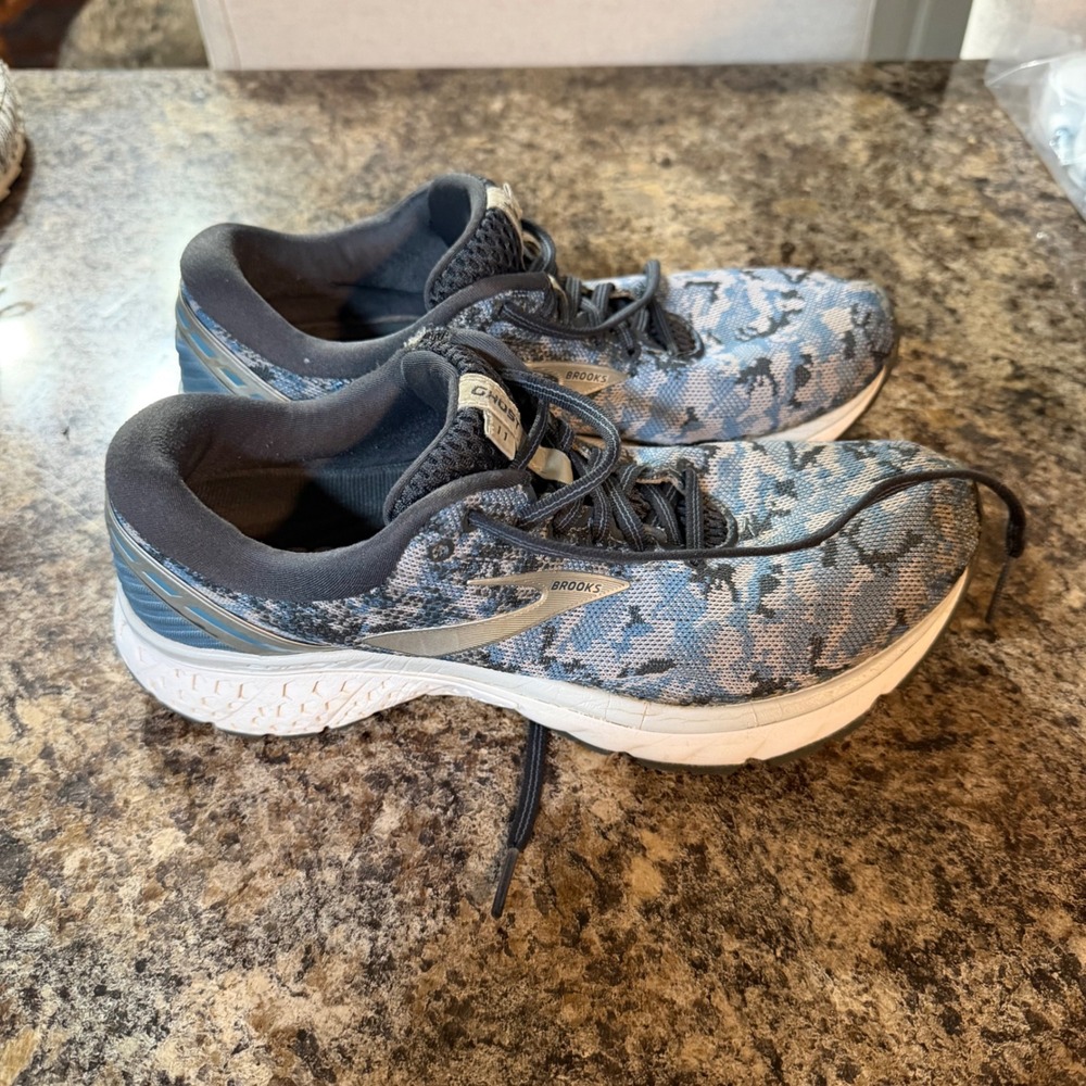 Brooks Ghost 11 Womens Running Shoes Blue Grey Camo 1202771B495 Size 8.5 Medium